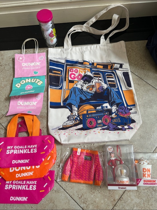 L.L. Bean Accessories - L.L. Bean Pink & Orange Dunkin cup sweater Plus Huge Merch Bundle!!